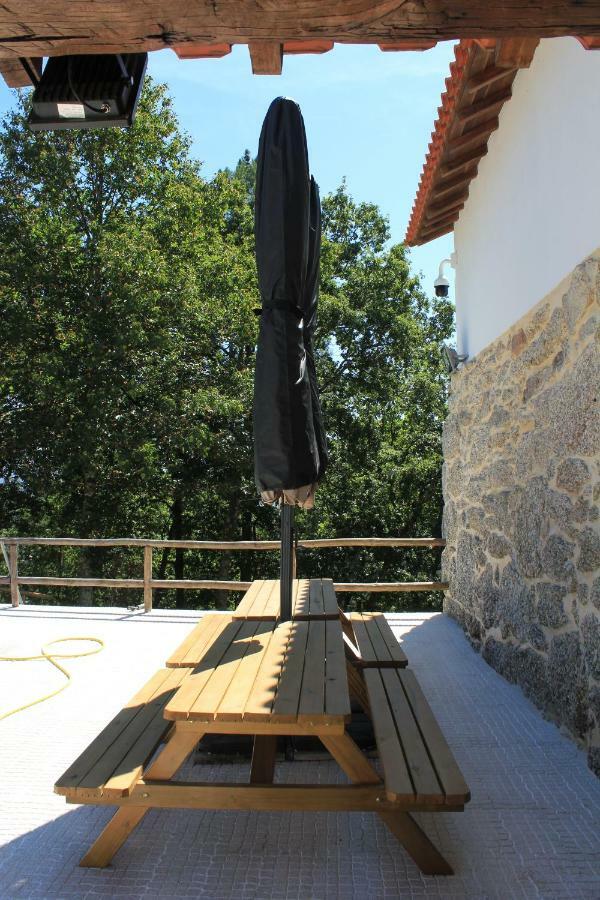 فيلا Quinta Da Tormenta -14 Pessoas- Cabeceiras De Basto 2 Casas E Piscina Privada المظهر الخارجي الصورة